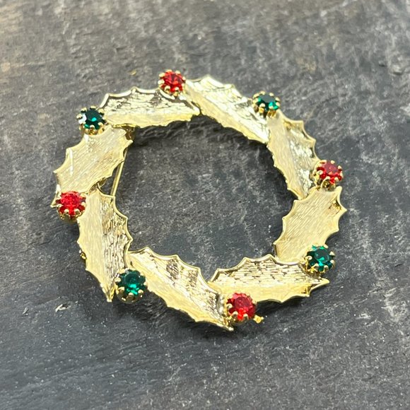 Vintage Jewely Beautiful Gold Tone and Rhinestone Christmas Wreath Pin Brooch - Picture 5 of 5